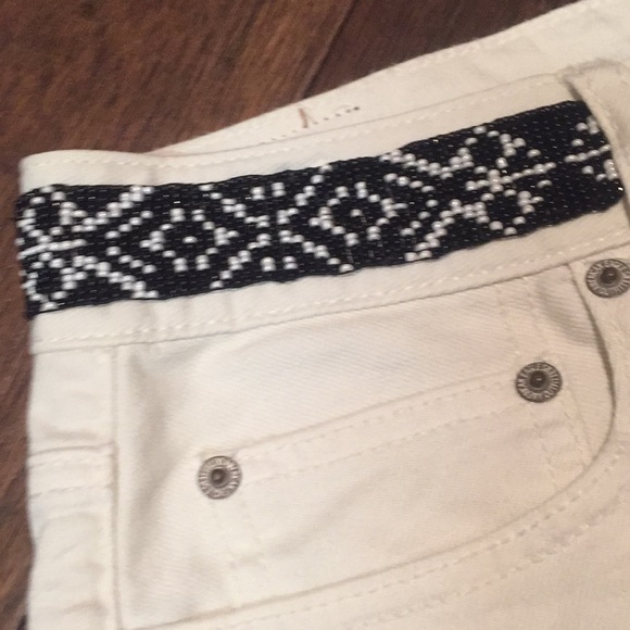 Shorts - Picture 2 of 6